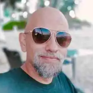 Dr. Alejandro Villanueva